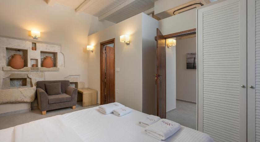 Image of Deluxe Three Bedroom Villa with Private Pool 13