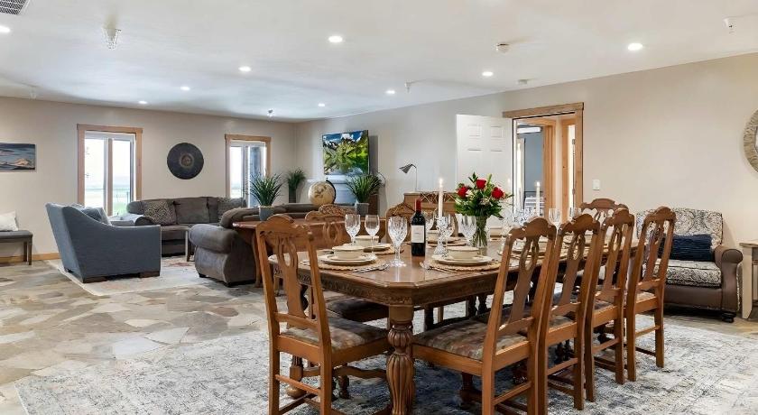드릭스 (ID) Teton Crest Lodge Sleeps 24 Ideal Reunion Spot 4성급 숙소 레스토랑