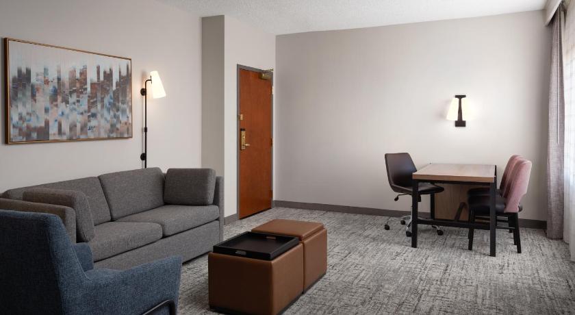 Image of 2 Queen Beds 2 Room Corner Suite Nsmk 8