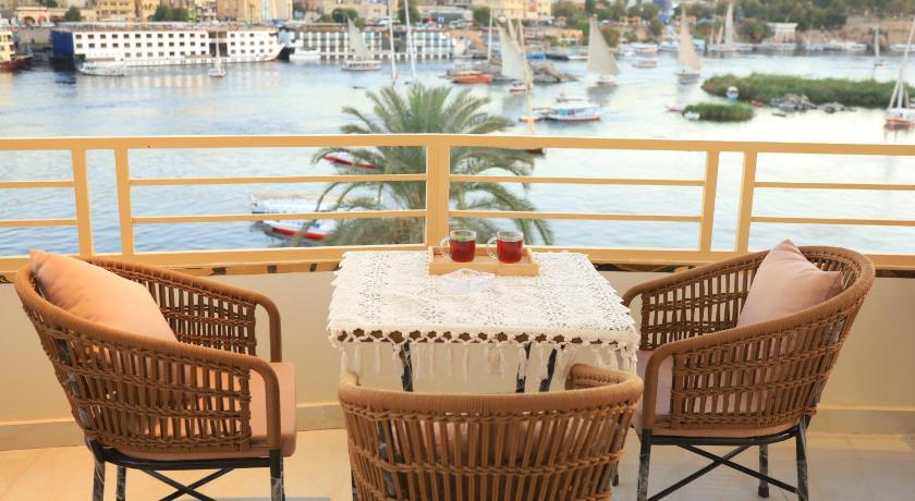 Crystala guest house - image 8