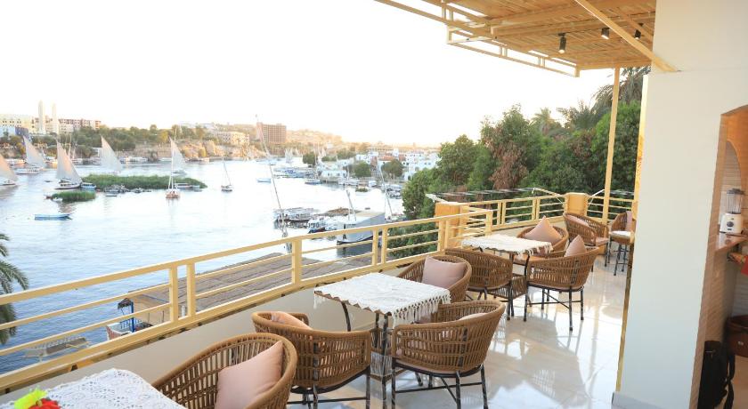 Crystala guest house - image 10