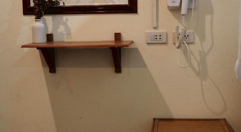 Image of Deluxe Quadruple Room 11