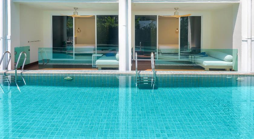Image of Premium Pool Access Room, 1 King Size Bed 7