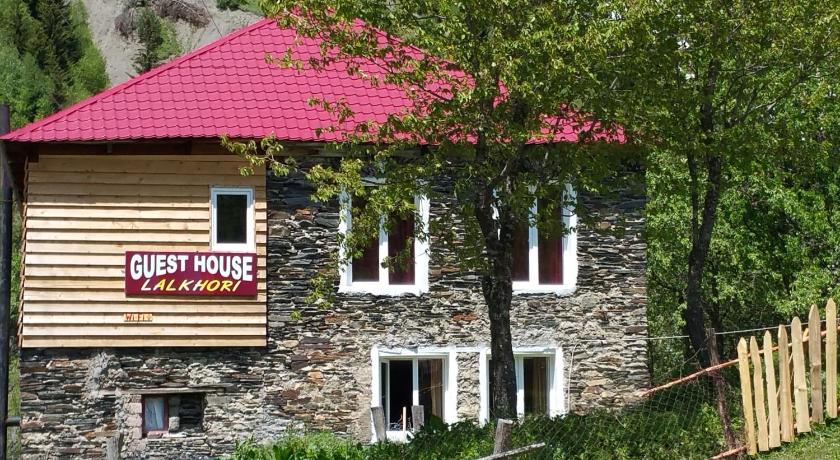 Guesthouse Robinzon Lalkhori — Hotel in Mestia