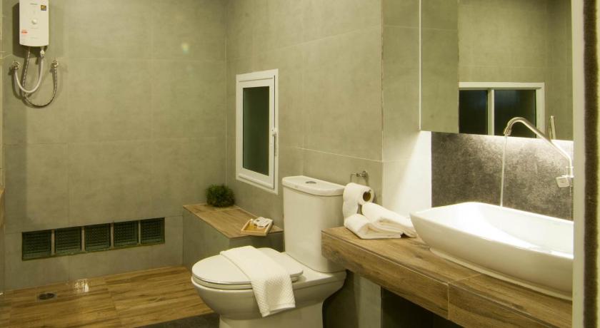 Image of Suite 15
