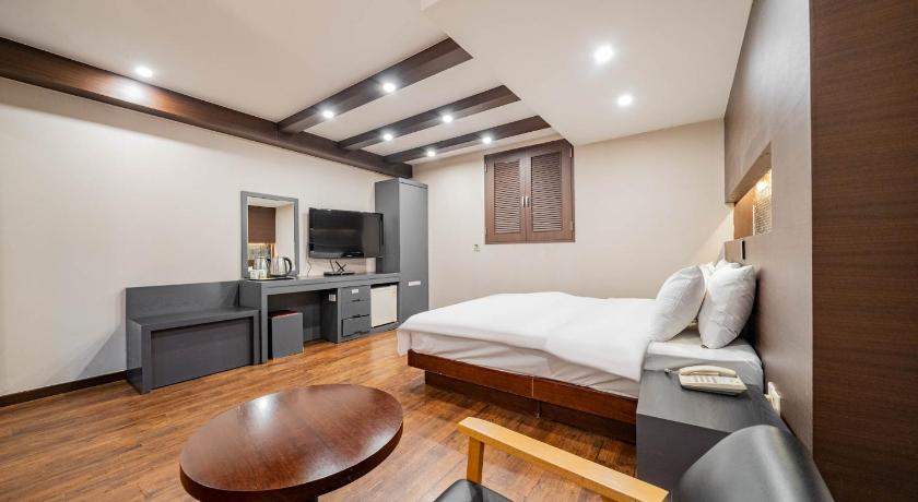 仁川 HOTEL AIRPORT TOURIST JUNE  2星级 酒店 大堂