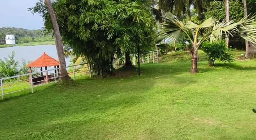 BharathaPuzha Resort - image 15