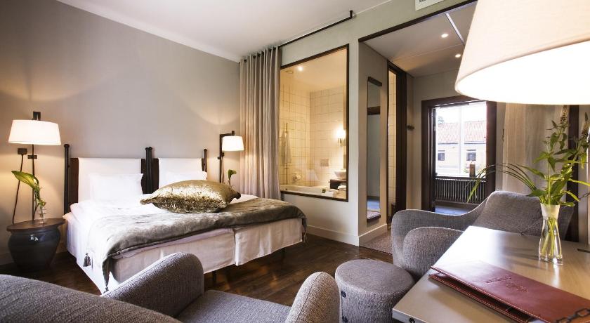 Image of Superior Twin Room 0