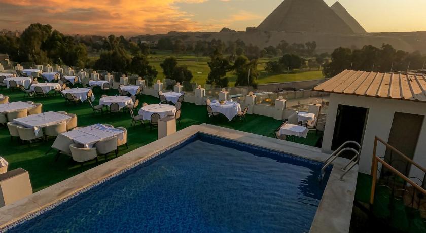 Sahary Pyramids View Hotel