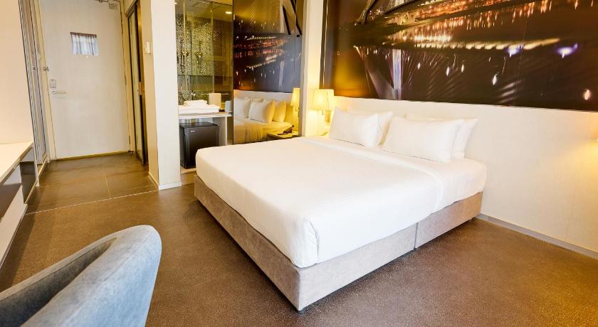 Image of Platinum King Room 1