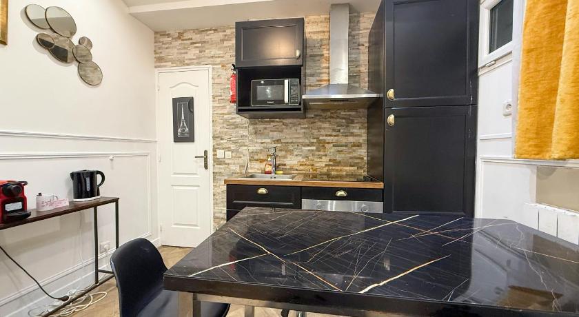 Image of Apartment 13