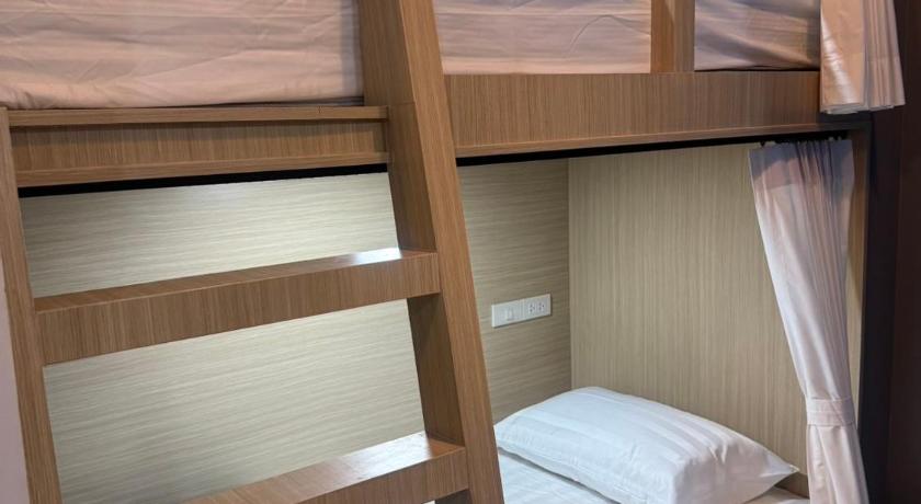 Image of Bed in 4-Bed Mixed Dormitory Room 3
