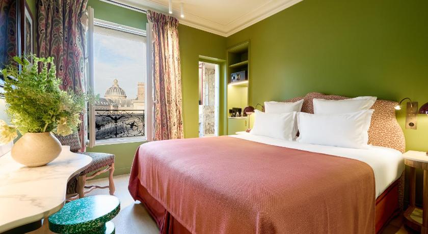 Image of Deluxe Room 0