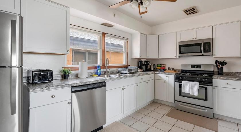 웨스트몬트 (IL) Executive Retreat - 2 Parking Spaces, Sleeps 4! 4성급 숙소 외관