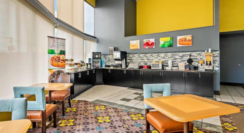 우드론 (VA) Quality Inn Hillsville 숙소 외관