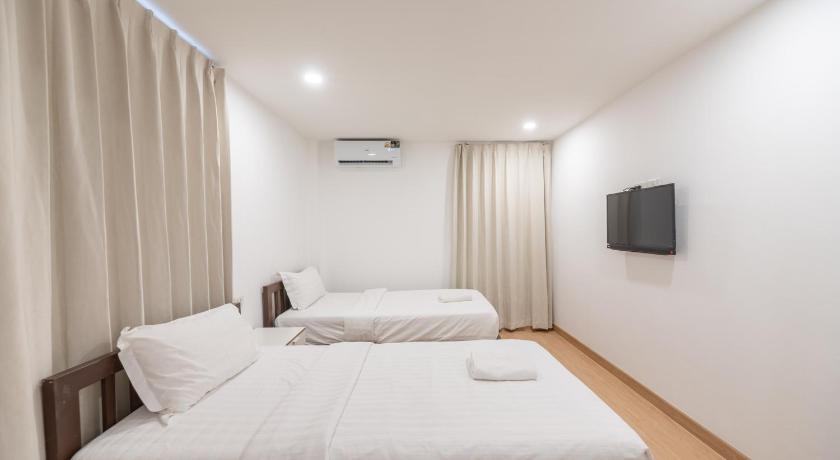 Image of Twin Room 1