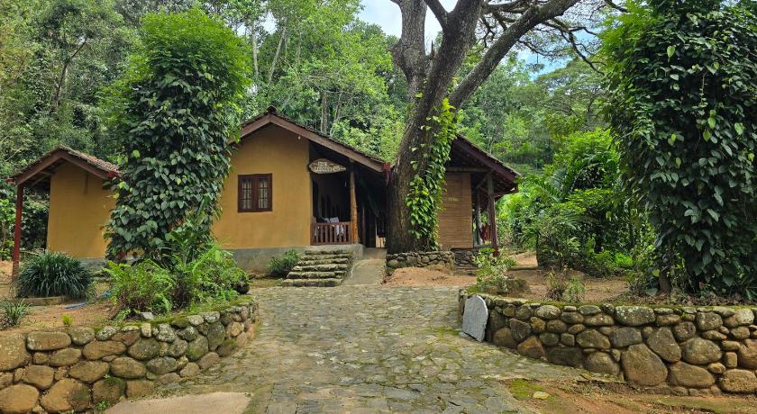 Nature Hub Econ Lodging