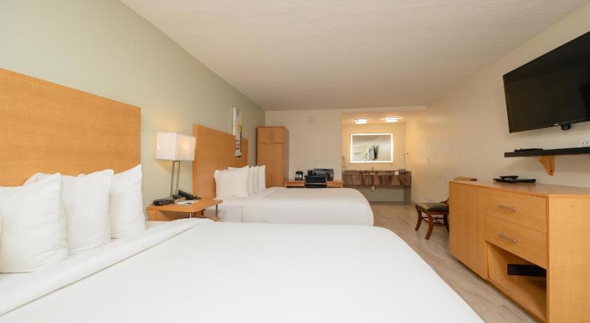 Image of 2 Queen Beds Non-Smoking 0