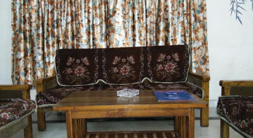 Hotel Mayur - image 12