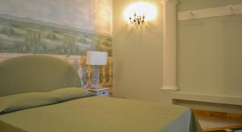 Relais La Rupe photo