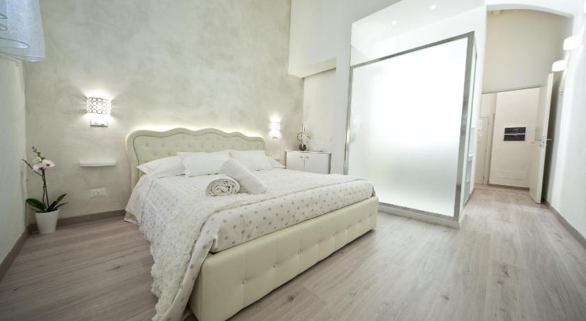 WhiteHouse — Hotel in Colle di Val d' Elsa