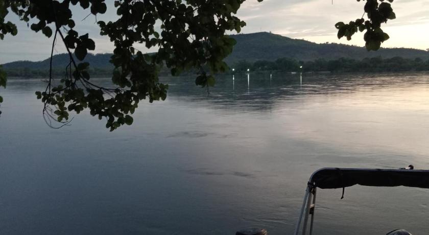 奇邦博 Chirundu - Zambezi River Campsite - Camp along the Zambezi River - Enjoy Game & Canoeing Safaris as  3星级 单人房 外观