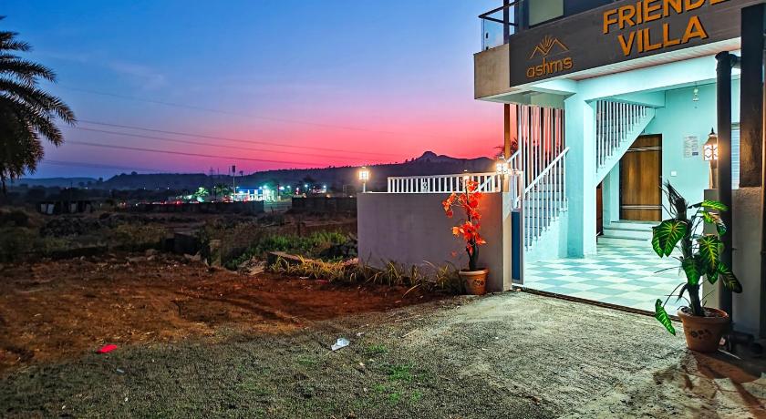 Friendz Villa - 3BHK with Private Pool and Wi-Fi