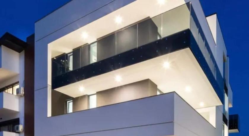 UpArtHotel