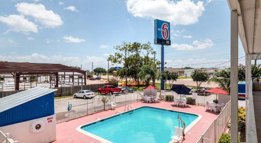 Motel 6-Victoria, TX