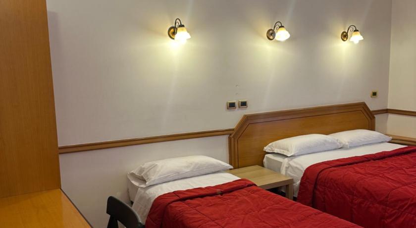 Image of Triple Room with Garden View 8