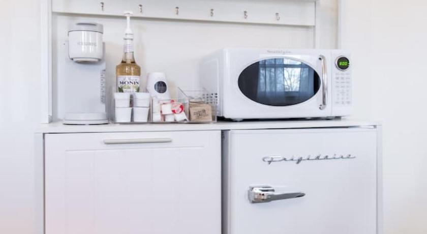 스코츠버그 (IN) Lakeside Cottage 4성급 숙소 레스토랑