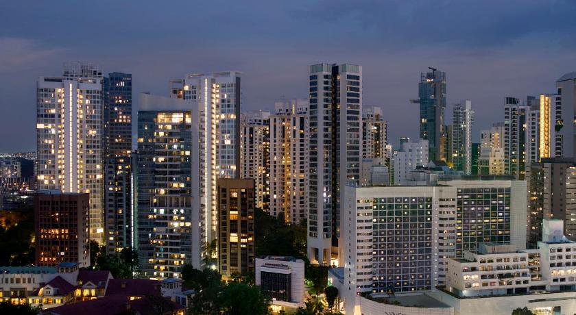 Image of Premier Specialty, Suite, 1 King, Botanical Garden View 4