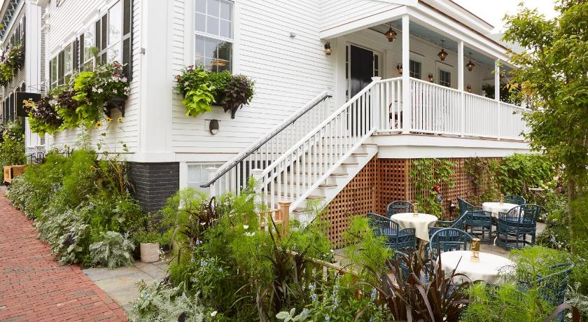 Greydon House photo