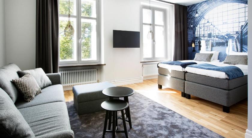 오레브로 리브인 스테이션 (Livin Station) 3성급 호텔 스위트룸