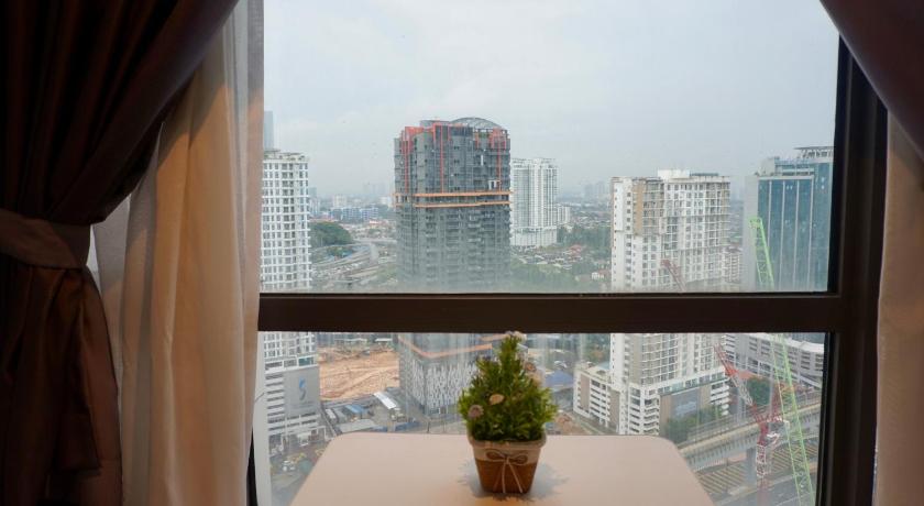 Johor Bahru Rnf Princess Cove Kuo  (DUAL KEY) (NO PARKING) 4-Star Guesthouse pool