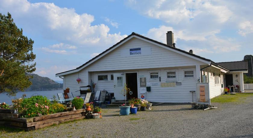 Langenuen Motel & Camping photo