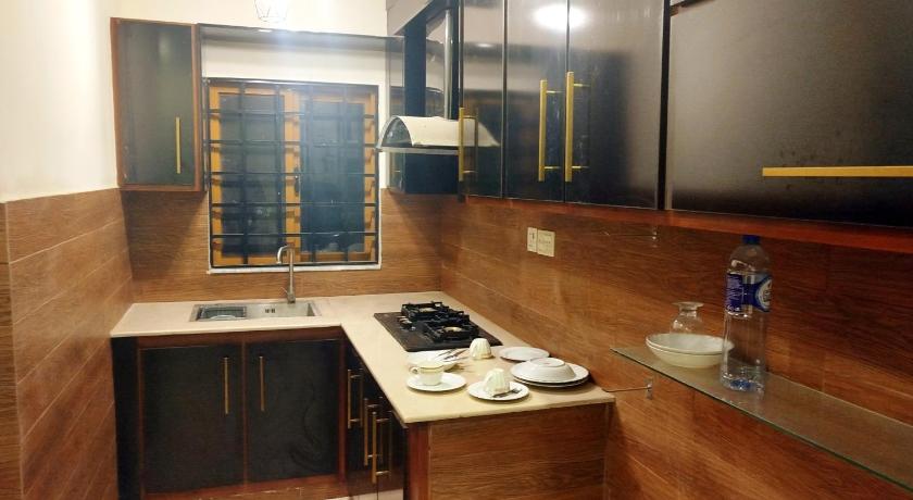 The Warmer House Islamabad Airport - main image
