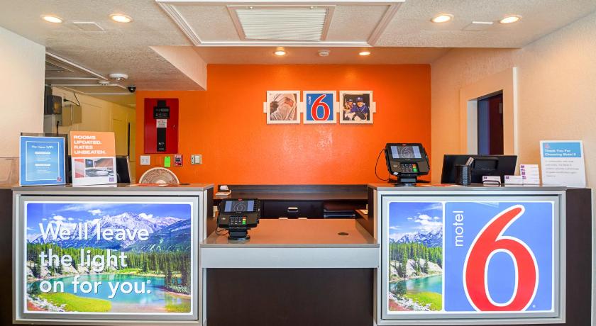 Motel 6-Pueblo, CO - I-25 photo