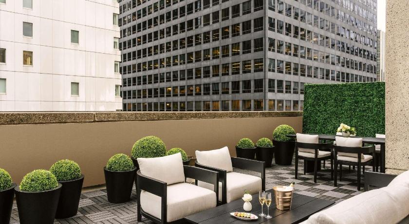 Image of Terrace Suite City View on 24th floor Mobility Accessible 1 Bedroom King Suite, Tub with Grab Bars 8