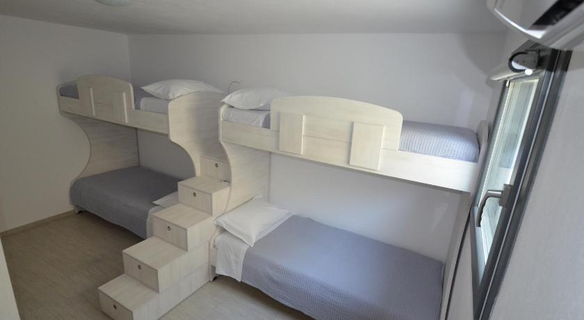 Image of Four-Bedroom House 30