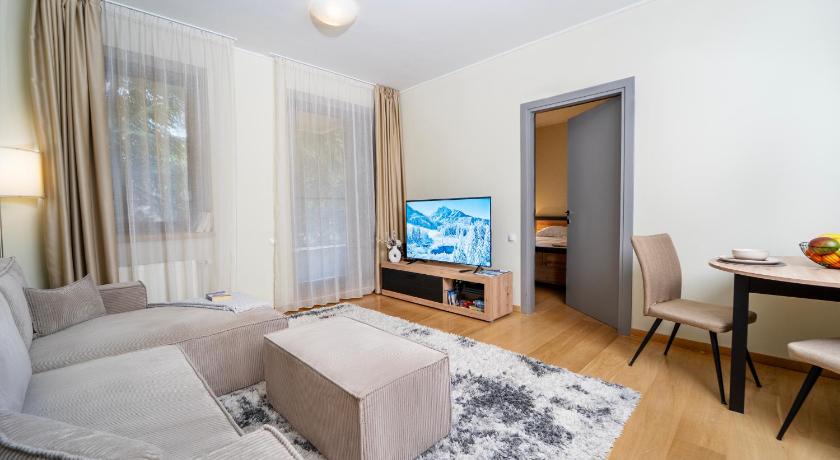 Large One Bedroom Flat - Mountain Bliss