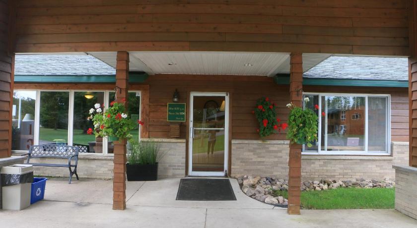 Econo Lodge Inn & Suites Munising Area