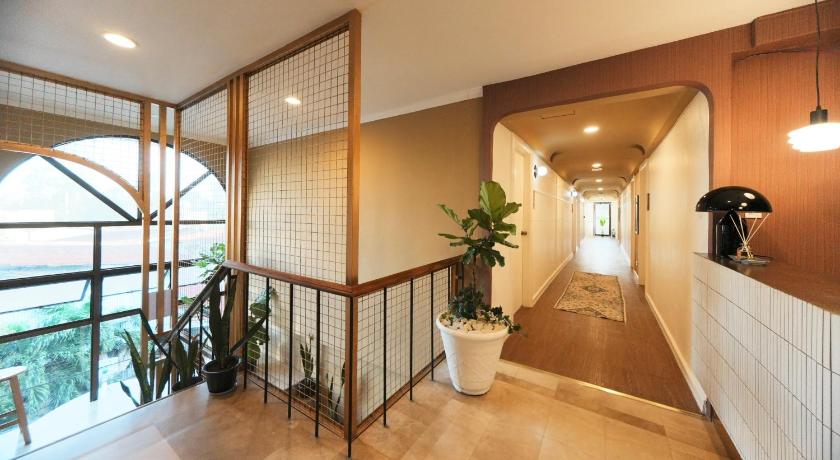 セブ The Maximilian Hotel - Cebu 2つ星 ホテル 外観