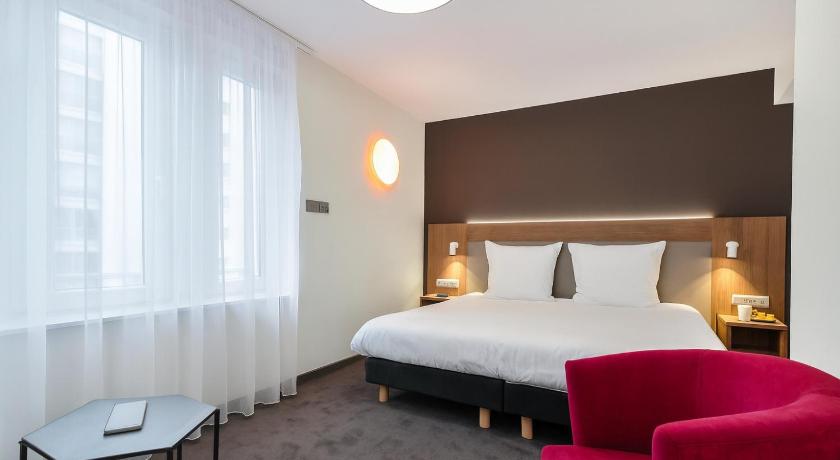 埃皮纳勒 Campanile Epinal Centre - Gare 3星级 酒店 套房