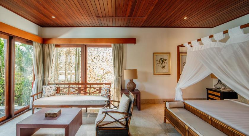 Image of Five Bedroom Apartment with Sea View 7