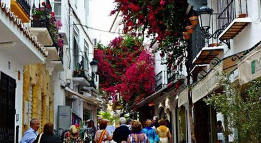 Heart of Old Town Apartment — Hotel in Marbella