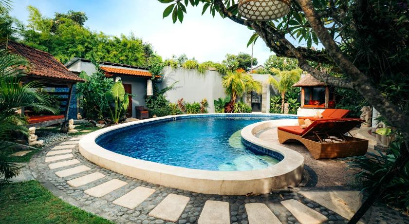 バリ Bali Akasa Villa 4つ星 ホテル プール