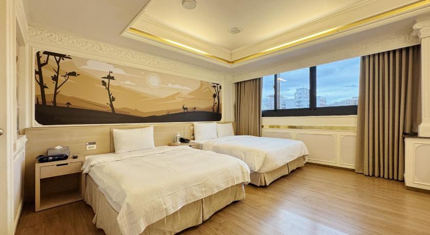Image of Superior Triple Room 1