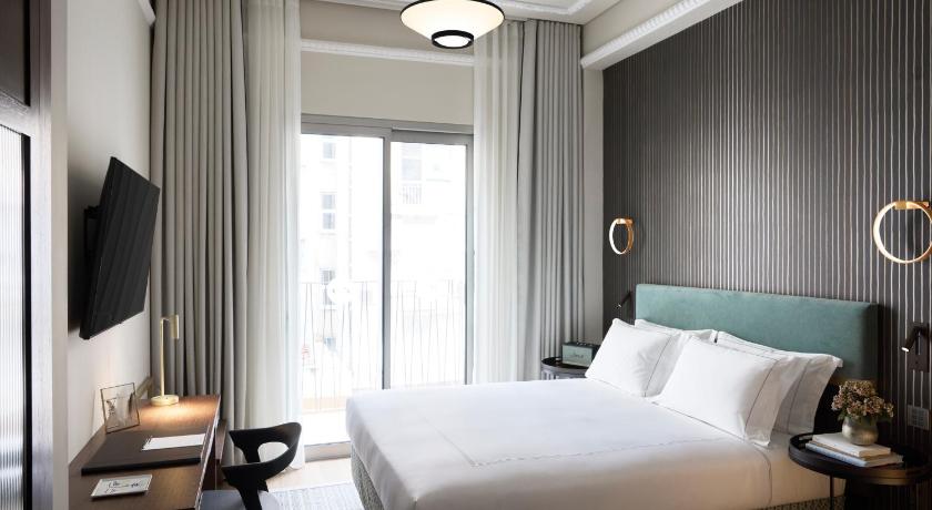 Image of Classic Courtyard View Room 8