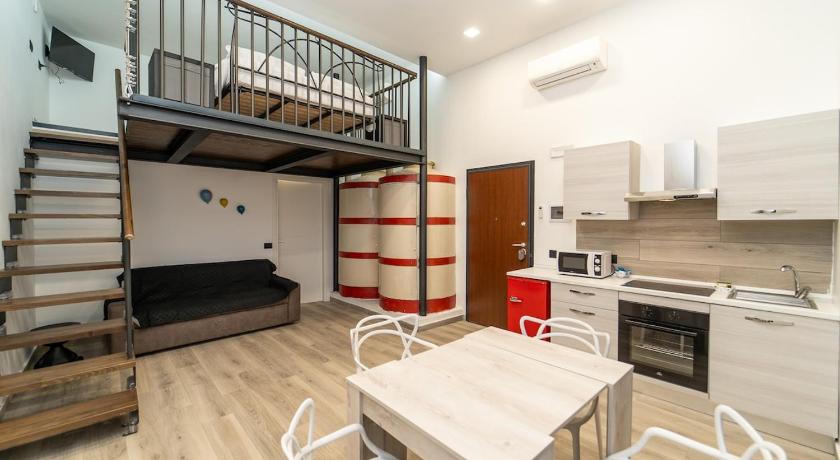 Spacious apartment with WiFi and AC & parking